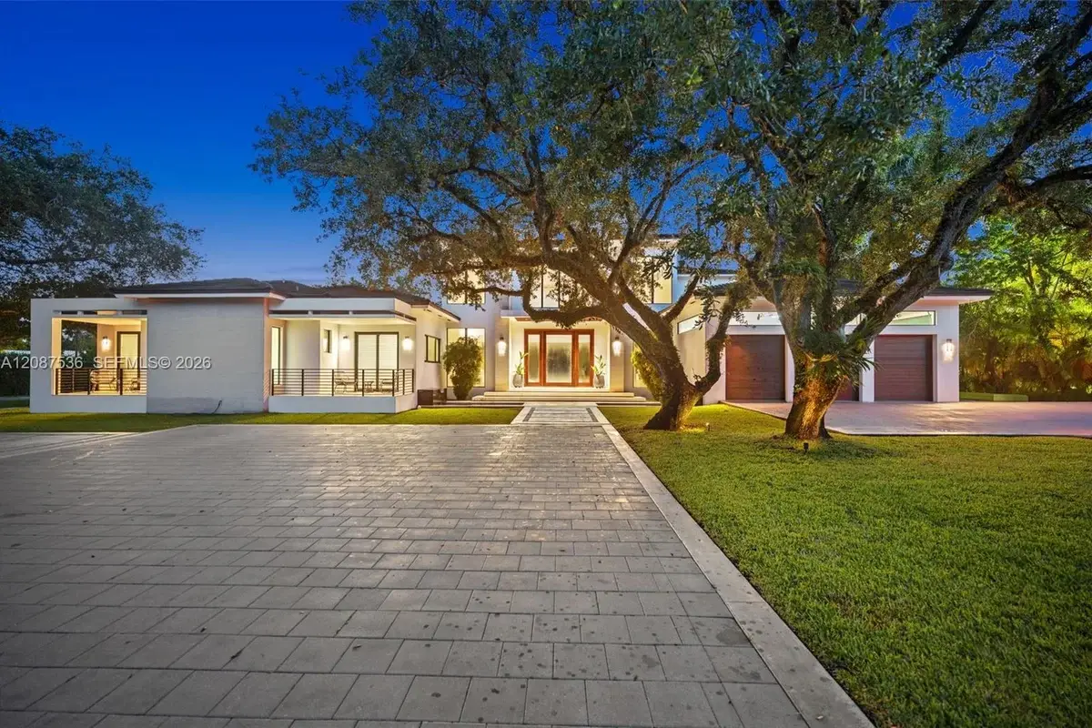 8920 SW 96th St, Miami: photo 1 of 75