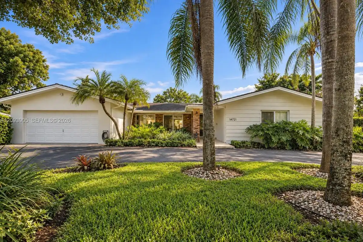 14721 SW 84th Ct, Palmetto Bay: photo 1 of 25