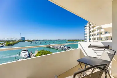 7904 West Dr #810, North Bay Village: photo 1 of 30