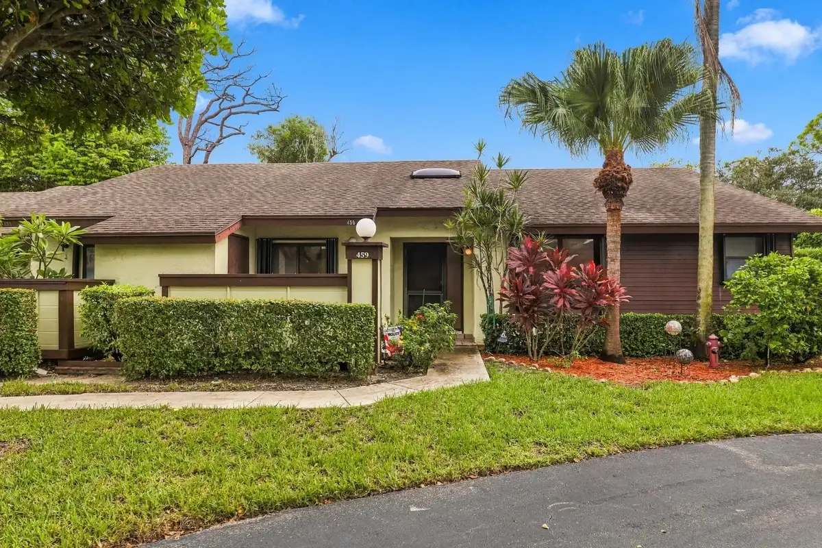 459 Knollwood Ct, Royal Palm Beach: photo 1 of 18