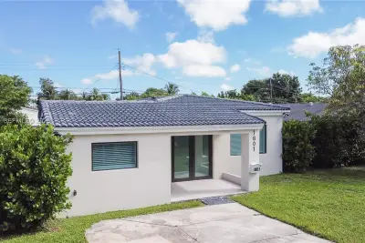 1801 NE 173rd St, North Miami Beach: photo 1 of 45