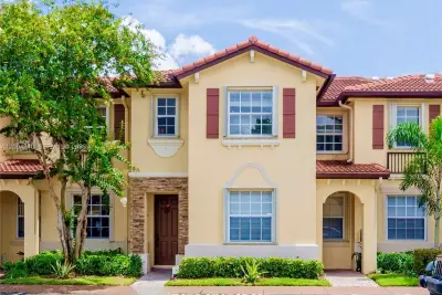 3370 NE 13th Cir Dr #106-20, Homestead: photo 1 of 29