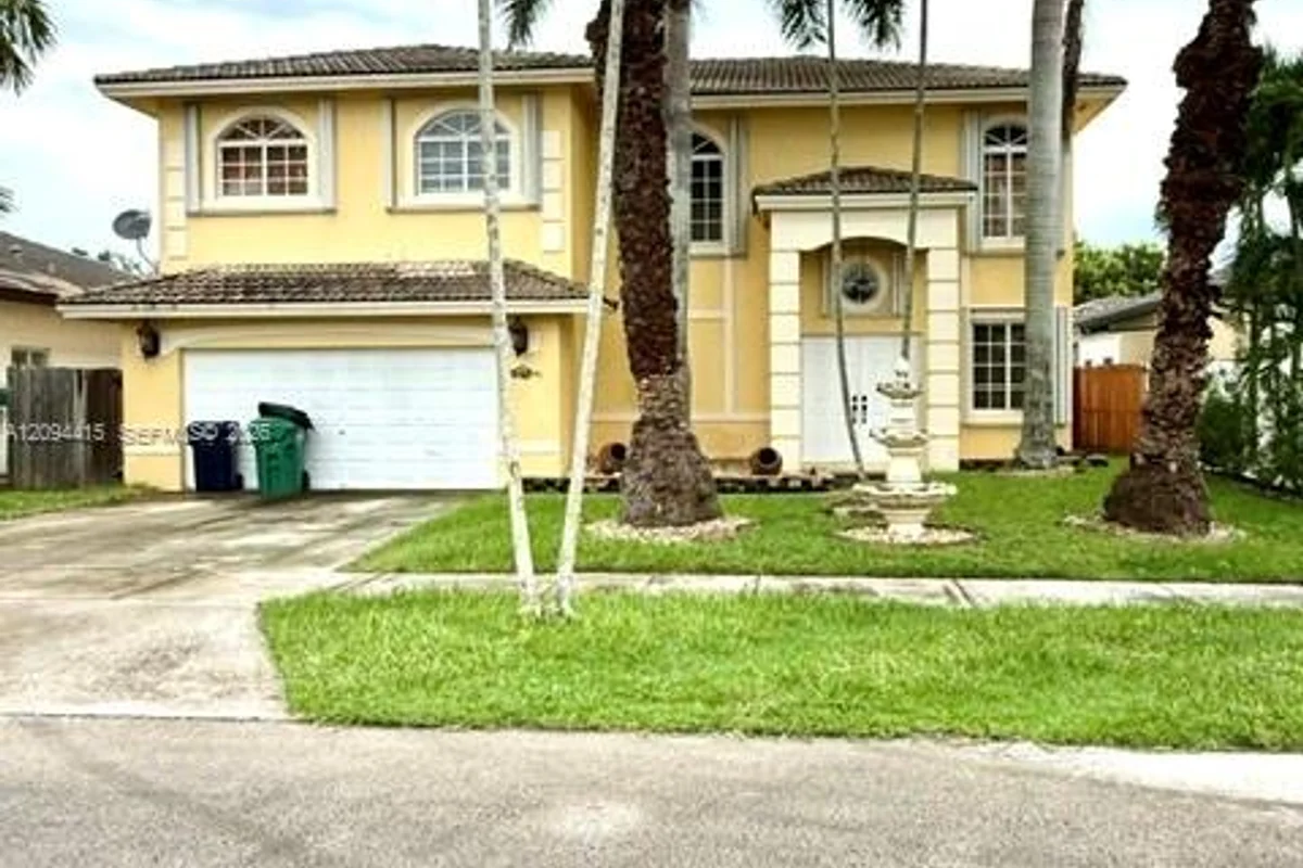 14105 SW 161st Ct, Miami: photo 1 of 25