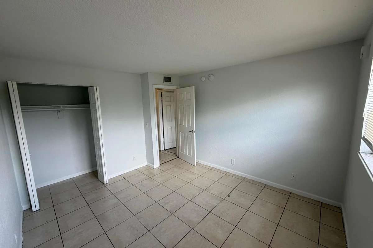 4160 NW 21st St #G203, Lauderhill: photo 1 of 11