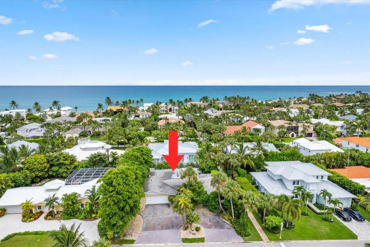 167 Beacon Ln, Jupiter: photo 1 of 32
