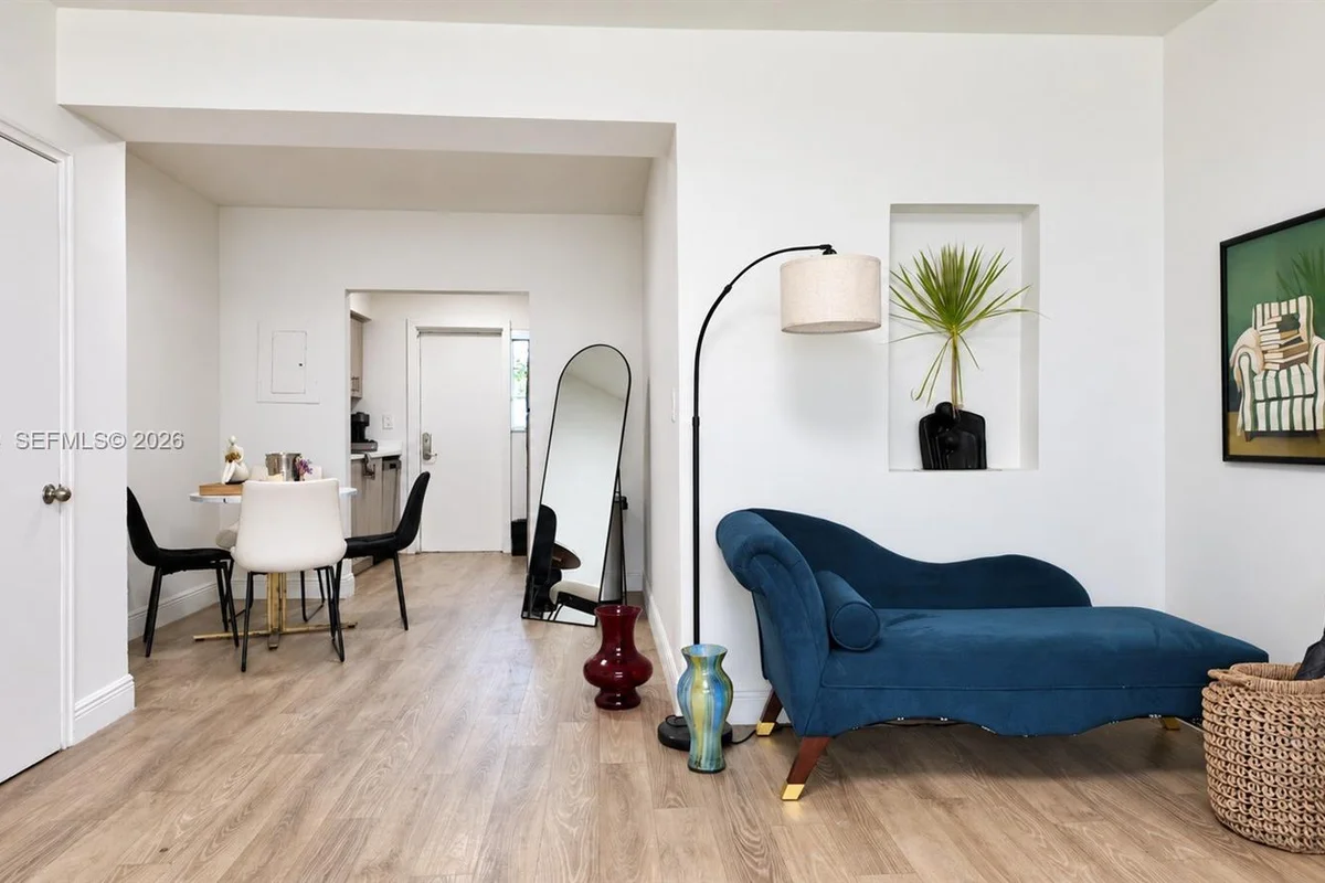 951 Jefferson Ave #6, Miami Beach: photo 1 of 14