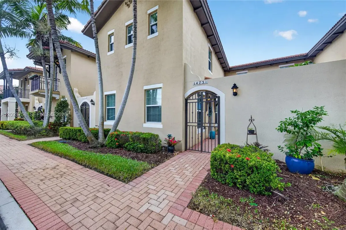 14731 SW 15th Ct, Pembroke Pines: photo 1 of 48