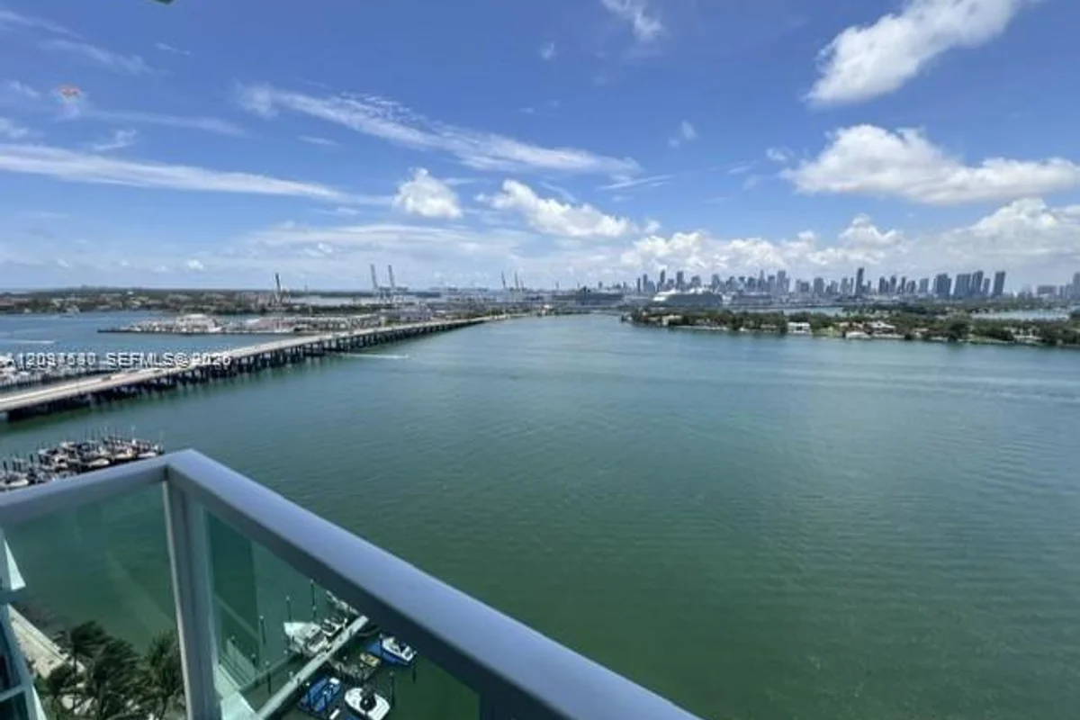 650 West Ave #2109, Miami Beach: photo 1 of 31