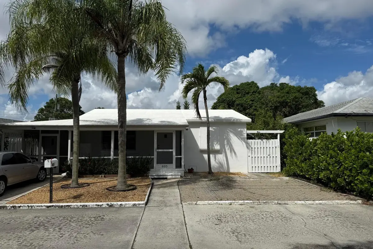 605 E Coast Ave #3, Lantana: photo 1 of 12