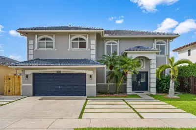 16148 SW 143rd St, Miami: photo 1 of 46