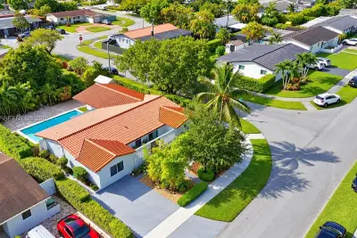 6000 SW 94th Pl, Miami: photo 1 of 29
