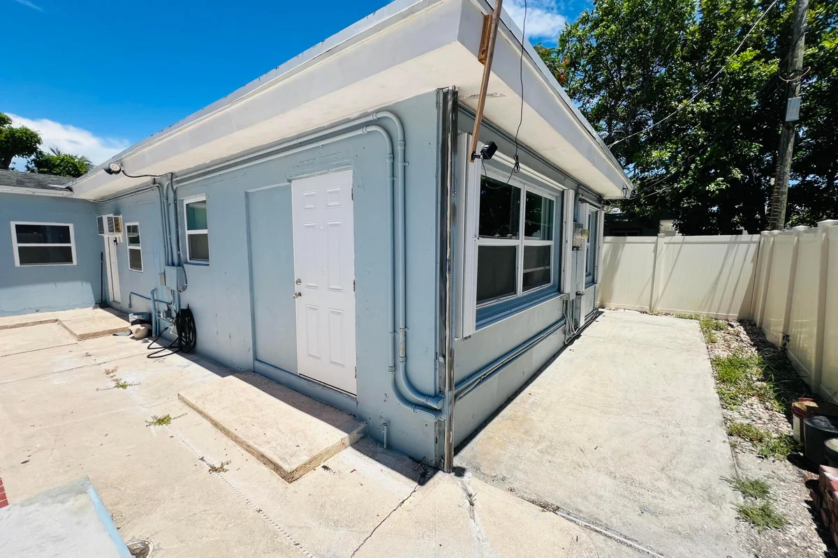 1210 S D St #C, Lake Worth Beach: photo 1 of 15