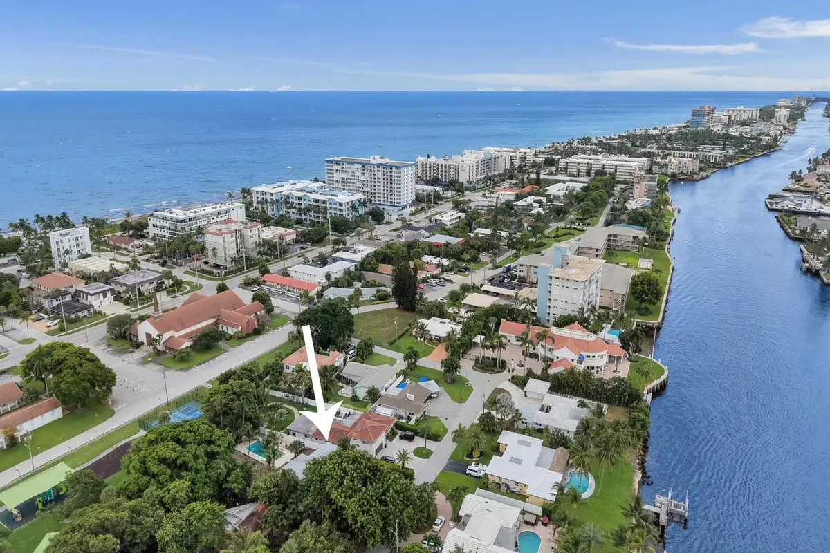 460 SE 18th Ave, Deerfield Beach: photo 1 of 44