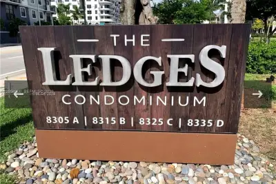 8315 SW 72nd Ave #104B, Miami: photo 1 of 12