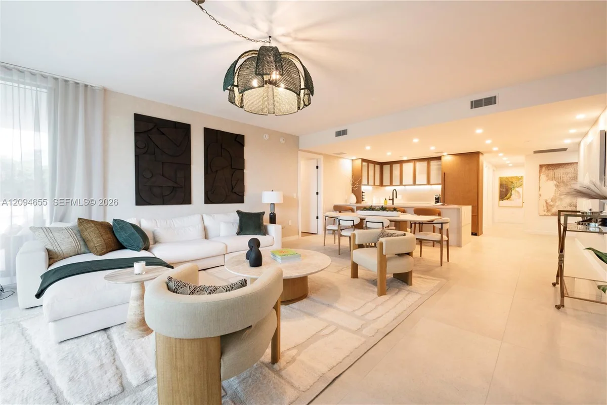 2200 Brickell Ave #407, Miami: photo 1 of 42