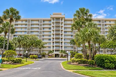 3510 Oaks Way #408, Pompano Beach: photo 1 of 20