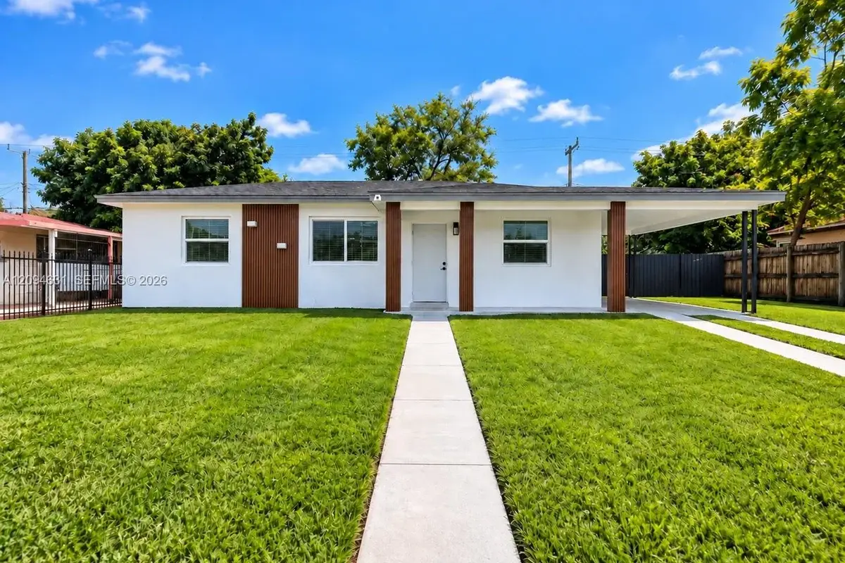 3510 NW 82nd St, Miami: photo 1 of 34
