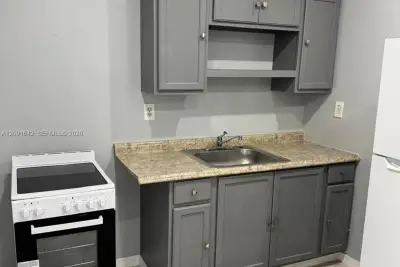 7321 Fairway Blvd #1, Miramar: photo 1 of 11