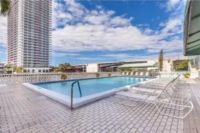 1817 S Ocean Dr #426, Hallandale Beach: photo 1 of 16