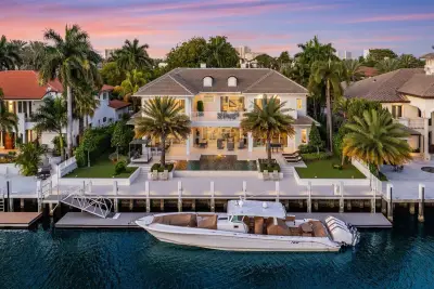 2520 Del Lago Dr, Fort Lauderdale: photo 1 of 100
