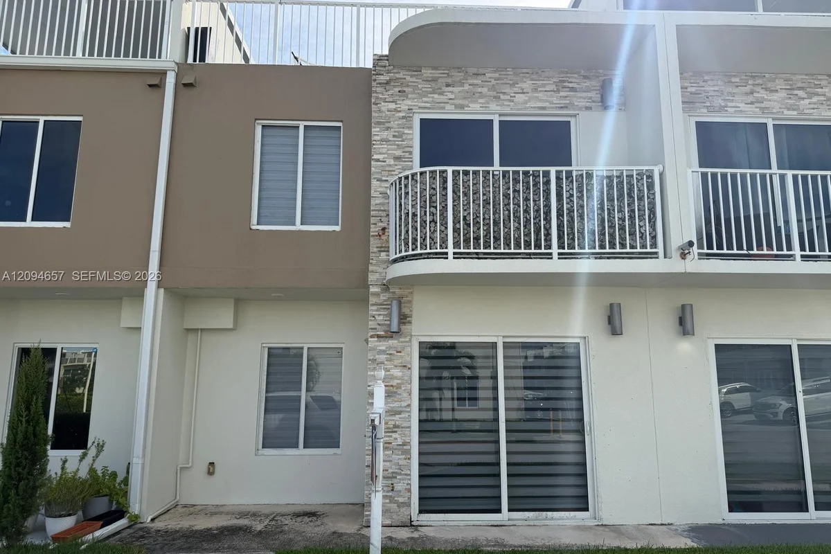 13966 SW 258th Way, Homestead: photo 1 of 22
