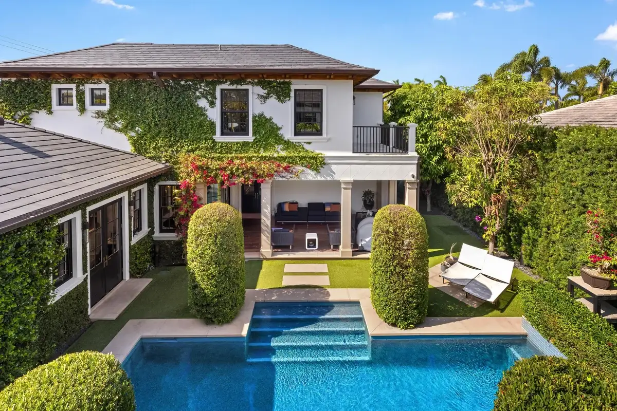 1053 N Lake Way, Palm Beach: photo 1 of 69