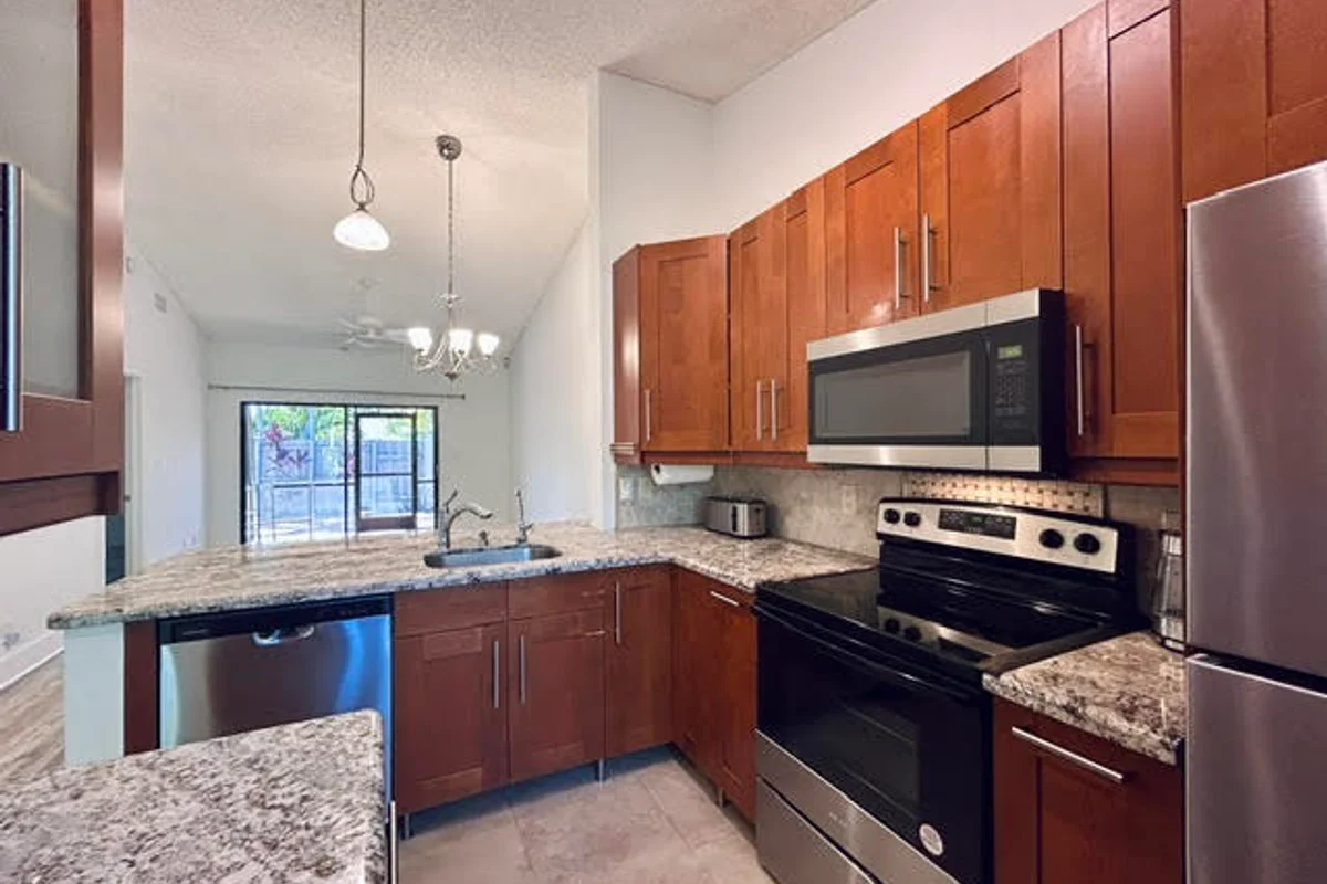 3054 S Oakland Forest Dr #2206, Oakland Park: photo 1 of 32
