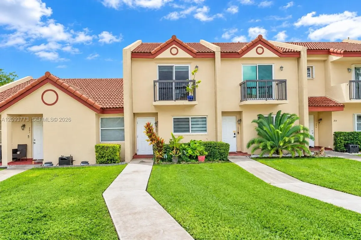 6420 SW 129th Pl #202, Miami: photo 1 of 33