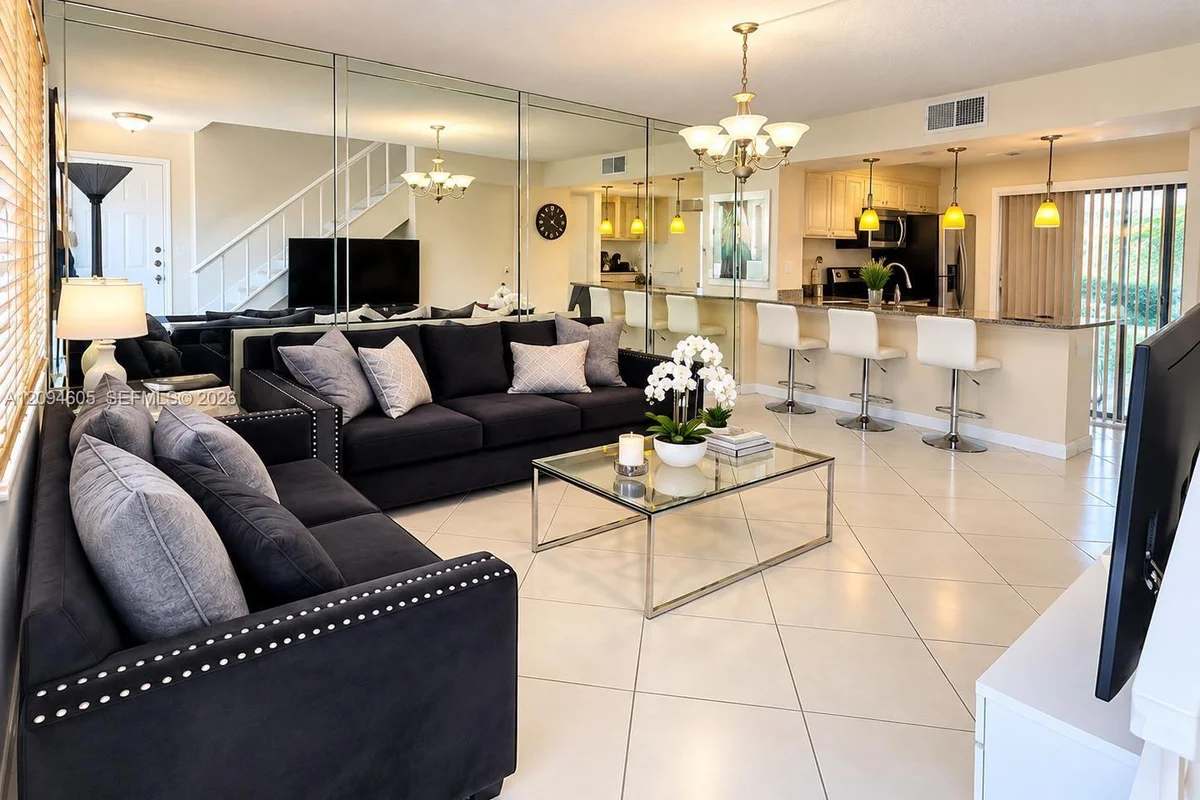 1807 SW 107th Ave #2210, Miami: photo 1 of 15