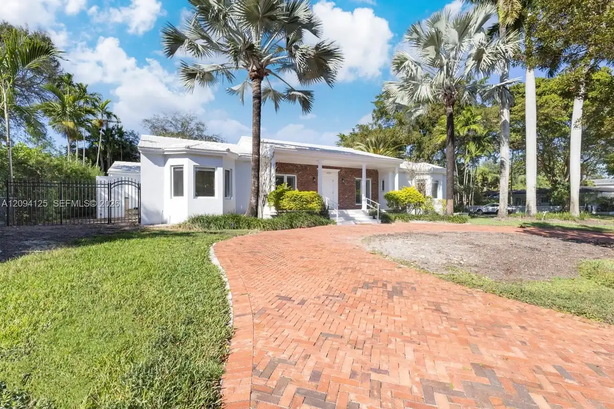 4404 Alhambra Cir, Coral Gables: photo 1 of 33