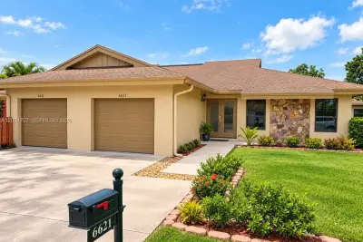 6621 NW 4th Ct, Plantation: photo 1 of 34