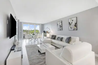155 Isle Of Venice Dr #501, Fort Lauderdale: photo 1 of 43