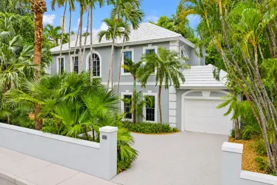 234 Park Ave, Palm Beach: photo 1 of 18