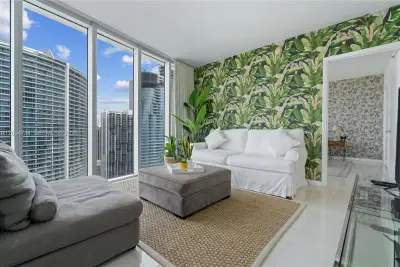 485 Brickell Ave #3904, Miami: photo 1 of 25