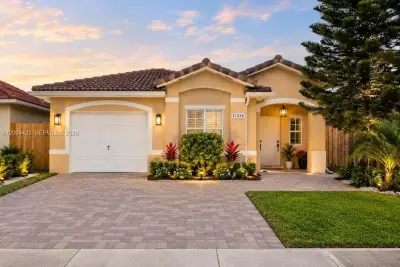 21524 SW 89th Path, Cutler Bay: photo 1 of 29