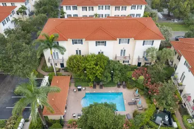 2502 N Dixie Hwy #39, Lake Worth Beach: photo 1 of 46
