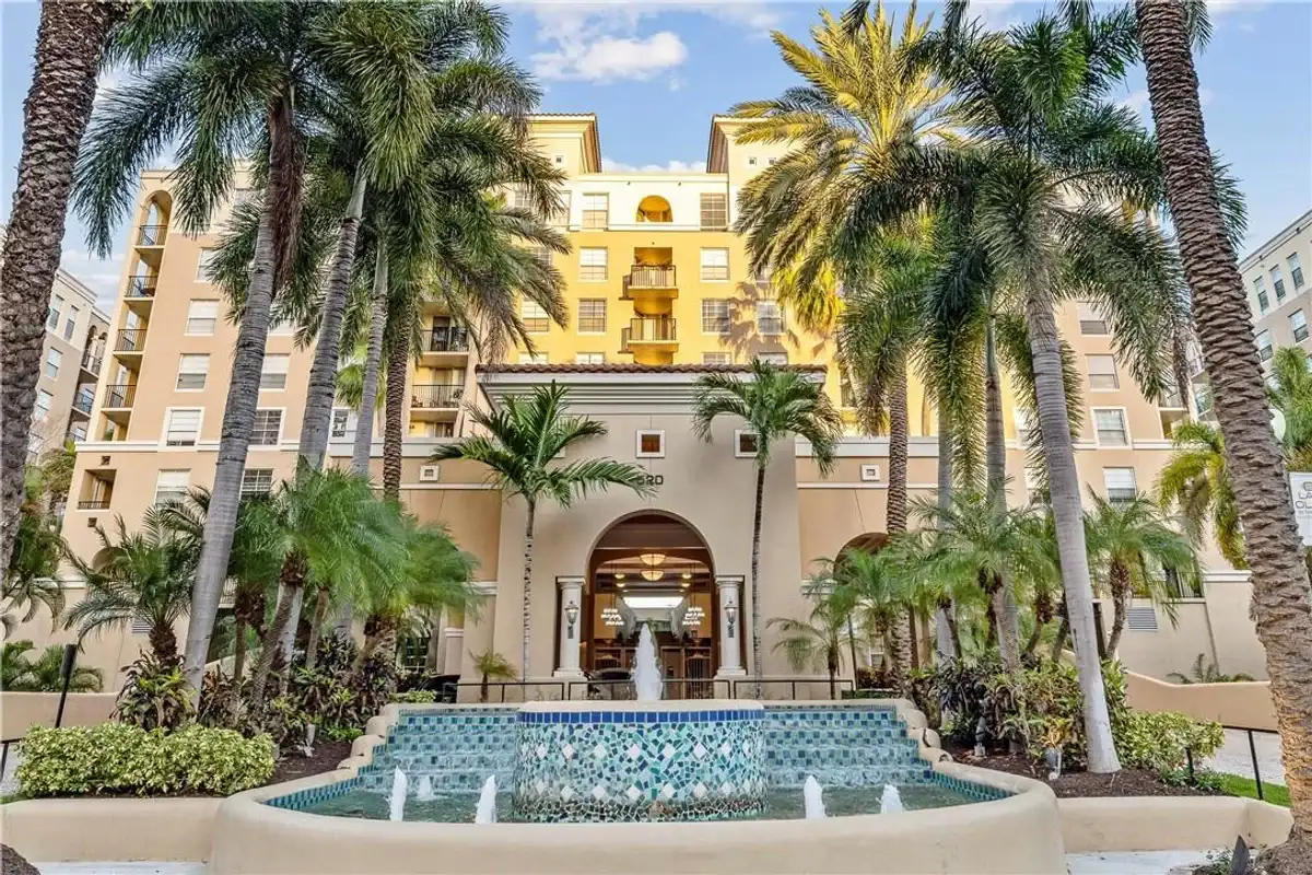 520 SE 5th Ave #2505, Fort Lauderdale: photo 1 of 15