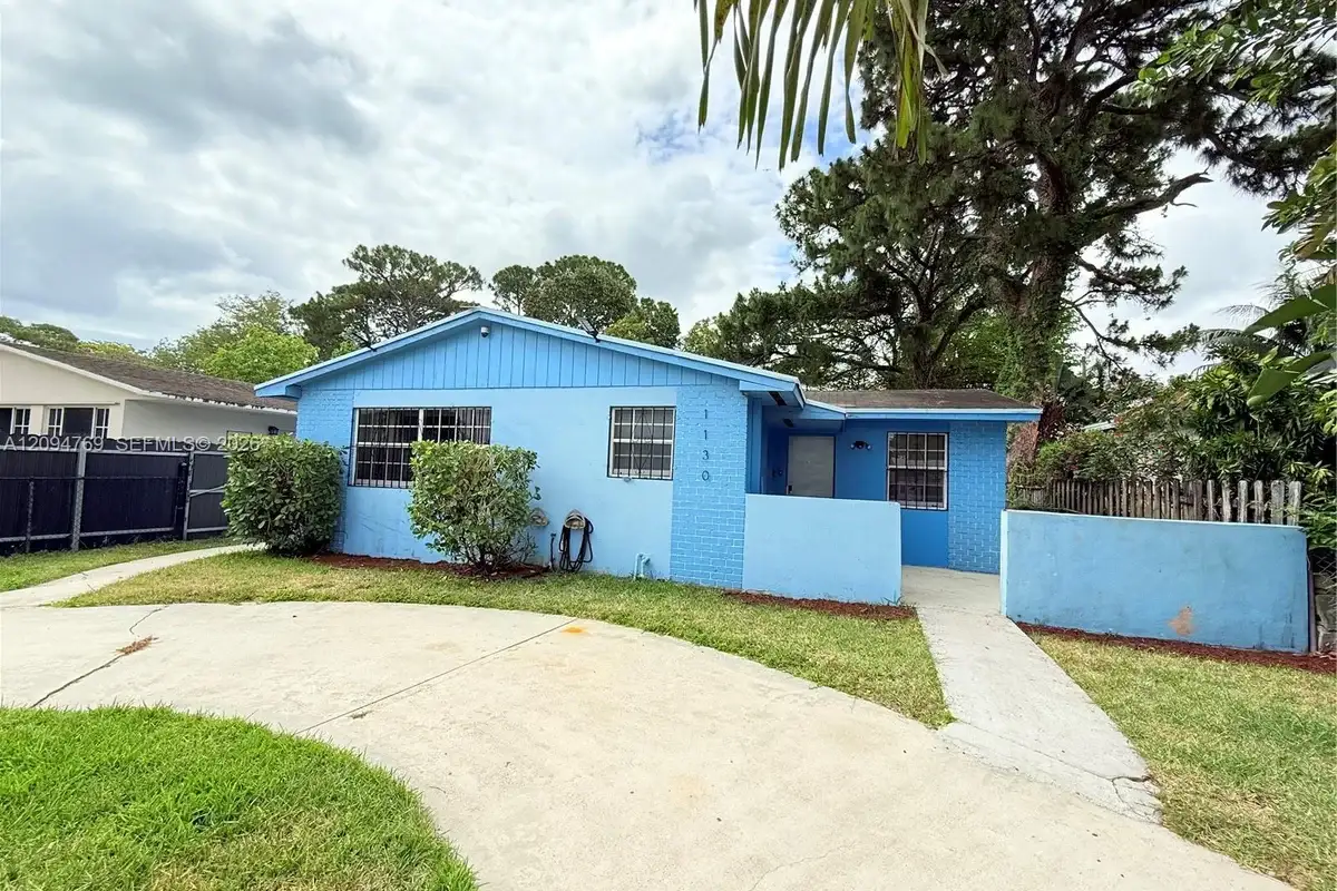 1130 Kasim St, Opa-locka: photo 1 of 29