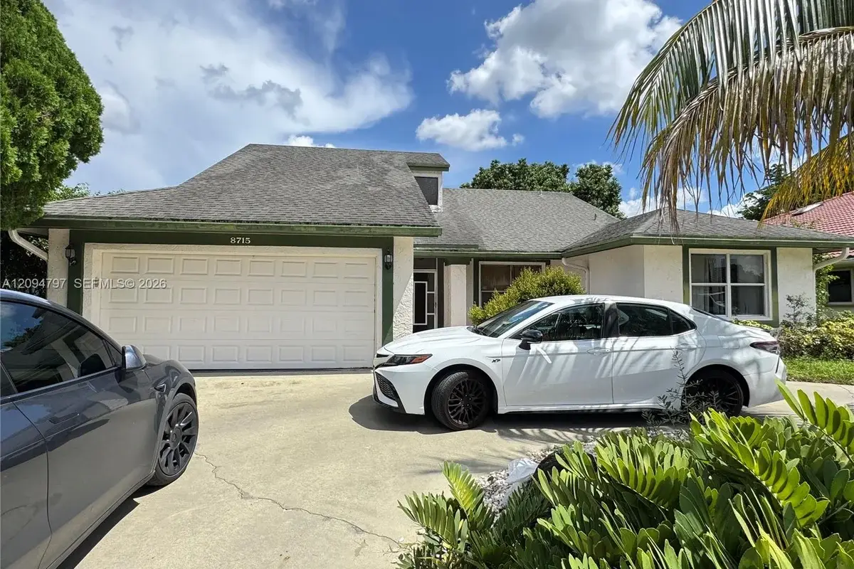 8715 NW 83rd St, Tamarac: photo 1 of 1