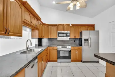 5201 SW 31st Ave #112, Dania Beach: photo 1 of 49