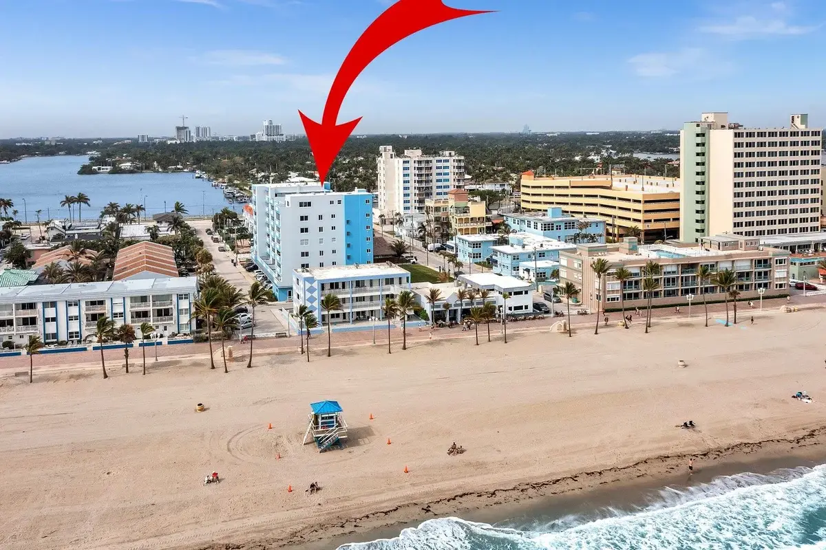 320 S Surf Rd #402, Hollywood: photo 1 of 30
