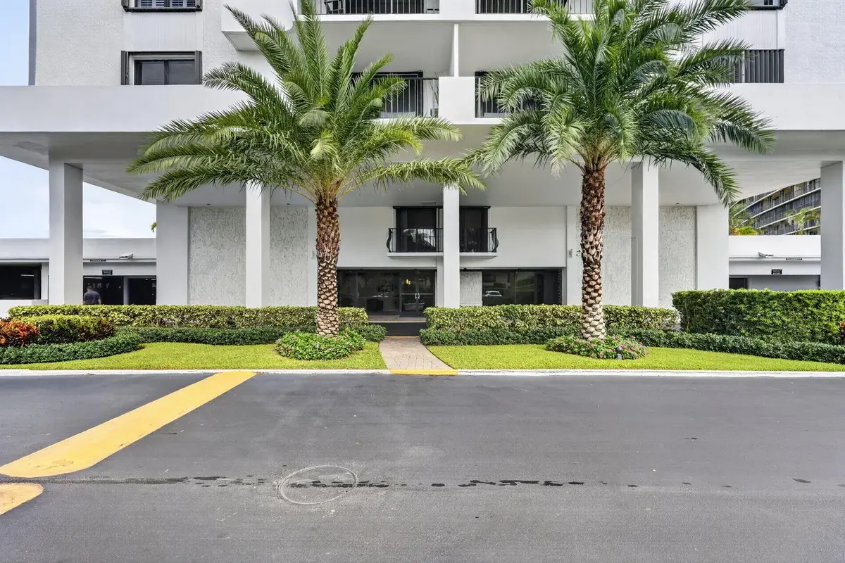 1200 Marine Way #803B, North Palm Beach: photo 1 of 31
