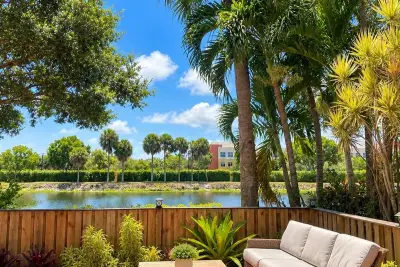 2930 SW 22nd Cir #14B, Delray Beach: photo 1 of 11