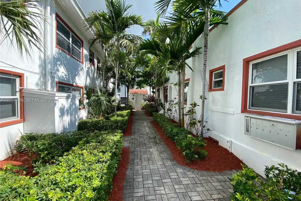 905 SE 2nd Ct #RE, Fort Lauderdale: photo 1 of 7