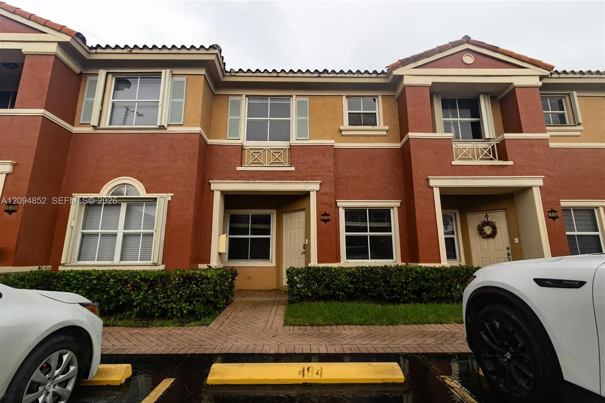 11600 NW 60th Ter #484, Doral: photo 1 of 22