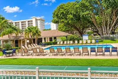 2601 S Course Dr #104, Pompano Beach: photo 1 of 10