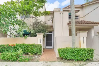 6595 Via Regina, Boca Raton: photo 1 of 26