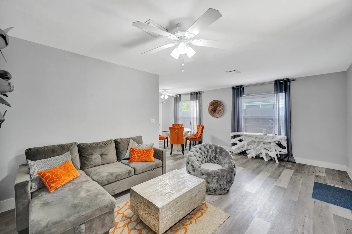 1624 NW 9th Ave, Fort Lauderdale: photo 1 of 33