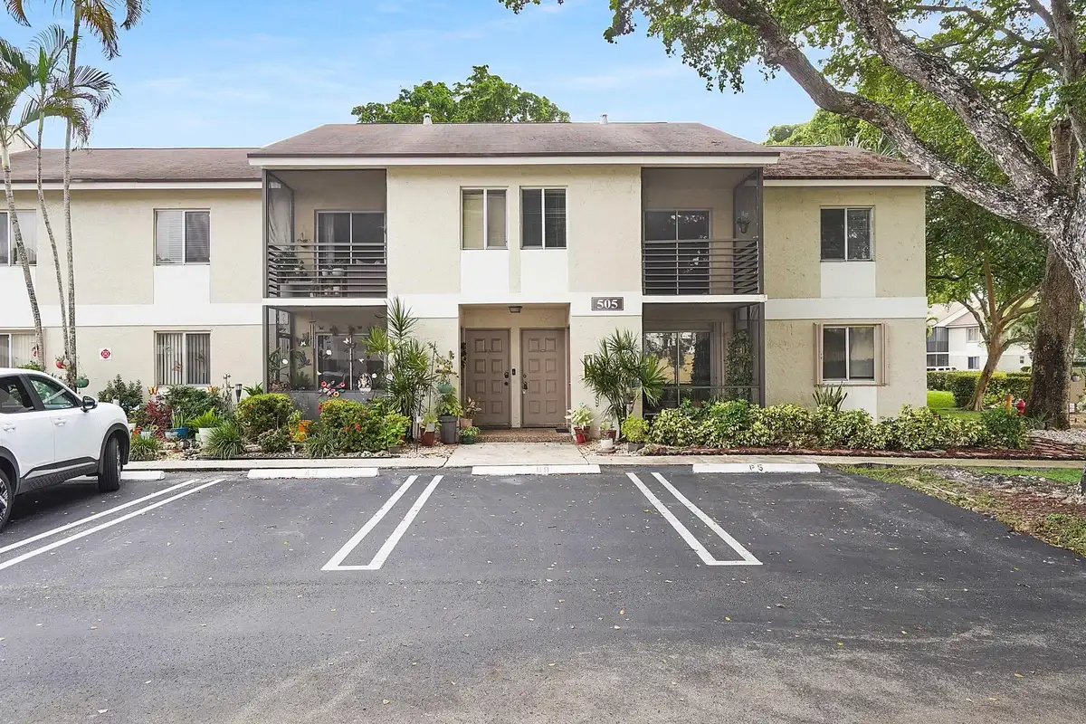 505 Gardens Dr #204, Pompano Beach: photo 1 of 39
