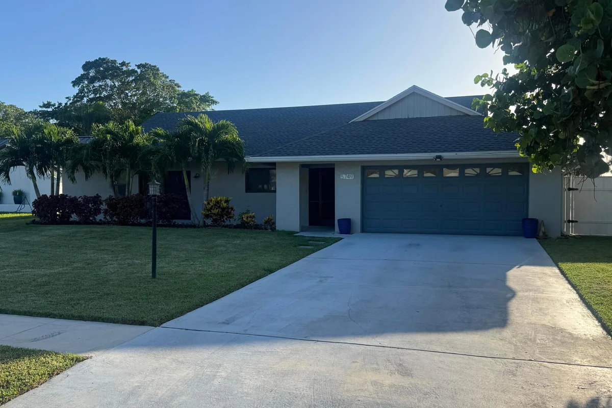 5749 Adair Way, Lake Worth: photo 1 of 20